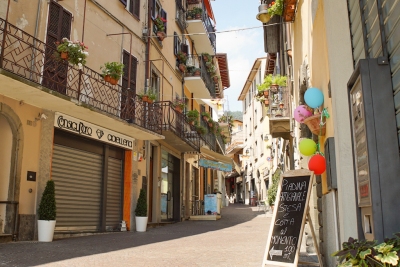 Altstadt in der Lombardei (NIEDBLOG)  Copyright 
Infos zur Lizenz unter 'Bildquellennachweis'